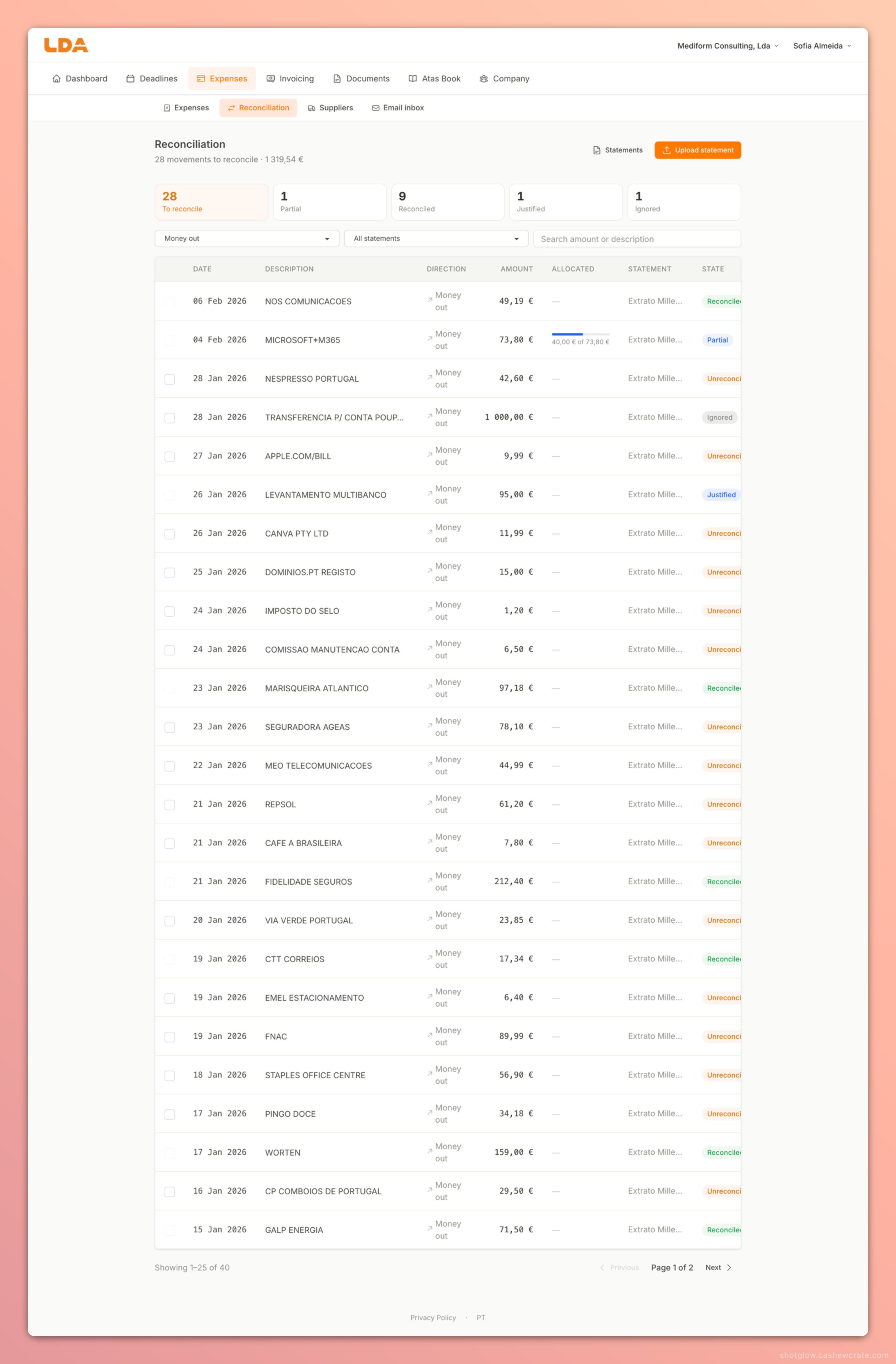 Limitada Reconciliation page: five status counters (To reconcile 28, Partial 1, Reconciled 9, Justified 1, Ignored 1) above a table of bank-statement transactions with date, description, direction, amount, and state per row.
